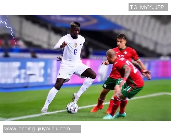 掌握足球技巧从这里开始足球的正确踢法详解与图解指南